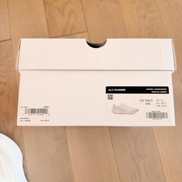 Alo White Runner Shoes Size 6 Women - Picture 6 of 6